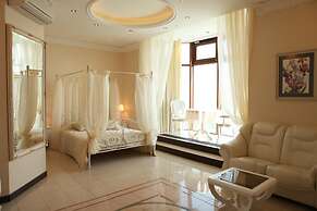 Triumph Palace Boutique Hotel