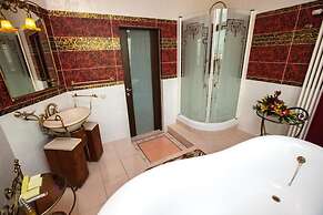 Triumph Palace Boutique Hotel