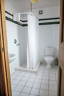 The Cambridge Hotel & Backpackers