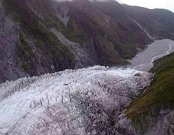 Misty Peaks Guesthouse