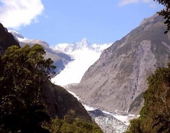 Misty Peaks Guesthouse