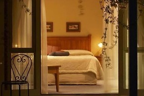 Misty Peaks Guesthouse