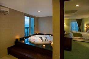 Crowne Plaza Hotel Antalya by IHG