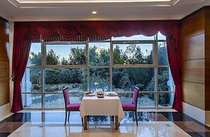 Crowne Plaza Hotel Antalya by IHG