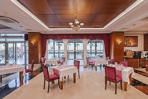 Crowne Plaza Hotel Antalya by IHG