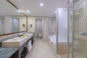 Crowne Plaza Hotel Antalya by IHG