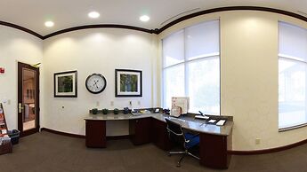 Embassy Suites by Hilton Savannah Airport