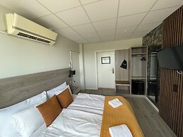 Dream – Luxury Hostel