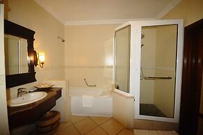 Aanari Hotel and Spa