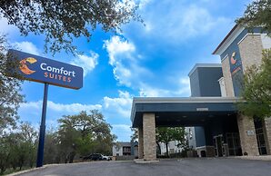 Comfort Suites Medical Center near Six Flags