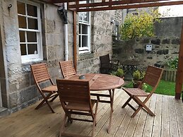 Edinburghhouse Hotel