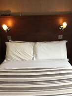 Edinburghhouse Hotel