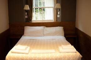 Edinburghhouse Hotel