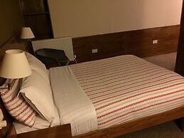 Edinburghhouse Hotel