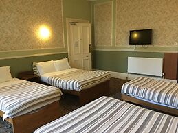 Edinburghhouse Hotel