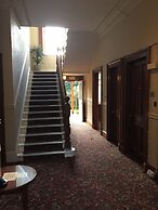 Edinburghhouse Hotel