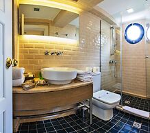 Agora Life Hotel - Special Class