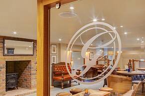 OYO The Gissons Hotel