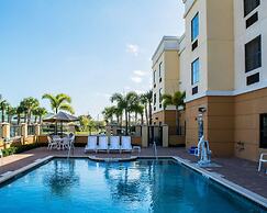 Comfort Suites Vero Beach I-95