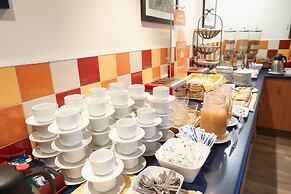 Ventura Inn & Suites Hamilton