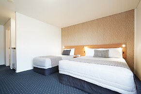 Ventura Inn & Suites Hamilton