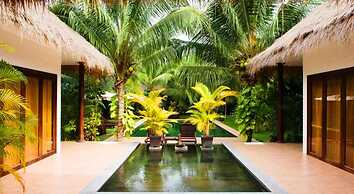 Cham Villas Boutique Luxury Resort