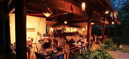 Cham Villas Boutique Luxury Resort