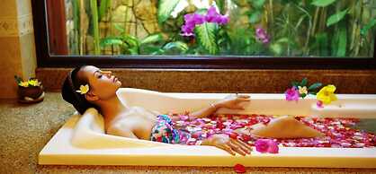 Cham Villas Boutique Luxury Resort