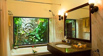 Cham Villas Boutique Luxury Resort