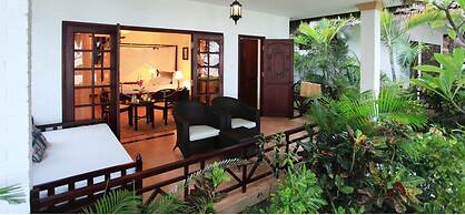 Cham Villas Boutique Luxury Resort