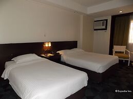 L'Fisher Hotel