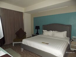 L'Fisher Hotel