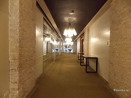 L'Fisher Hotel