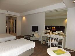L'Fisher Hotel