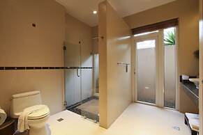 Two Seasons Boracay Resort