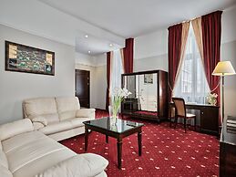 Hotel President