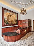Hotel President