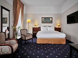Hotel President