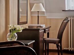 Hotel President