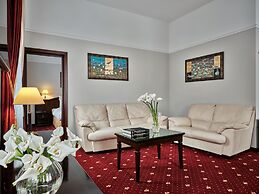 Hotel President