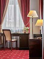 Hotel President
