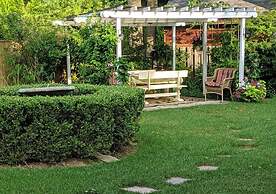 Apple Tree Historic B&B