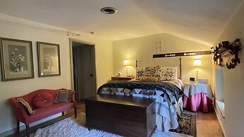 The Wayside Inn Bed & Breakfast