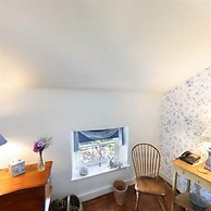 The Wayside Inn Bed & Breakfast