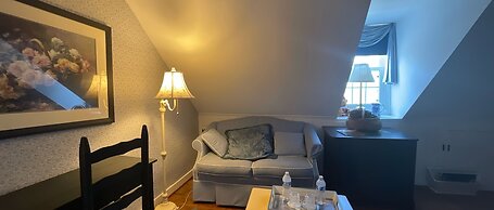 The Wayside Inn Bed & Breakfast