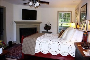 The Wayside Inn Bed & Breakfast
