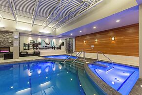 Peaks Hotel & Suites