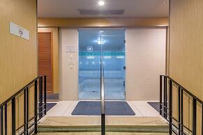 Peaks Hotel & Suites