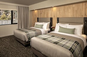 Peaks Hotel and Suites