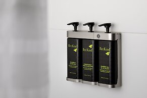 Peaks Hotel & Suites